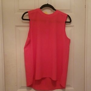Sleeveless blouse